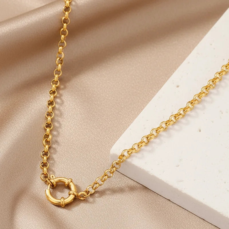 Minimalist Stainless Steel Necklace with Unique Collarbone Design – Versatile Jewelry Accessory