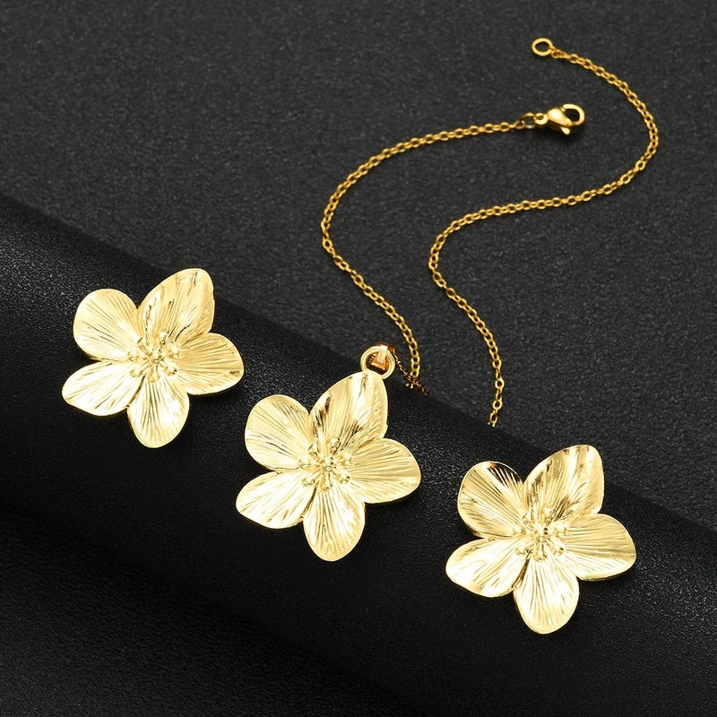 3-Piece Stainless Steel Jewelry Set with Vintage Flower Pendant and Earrings for Women