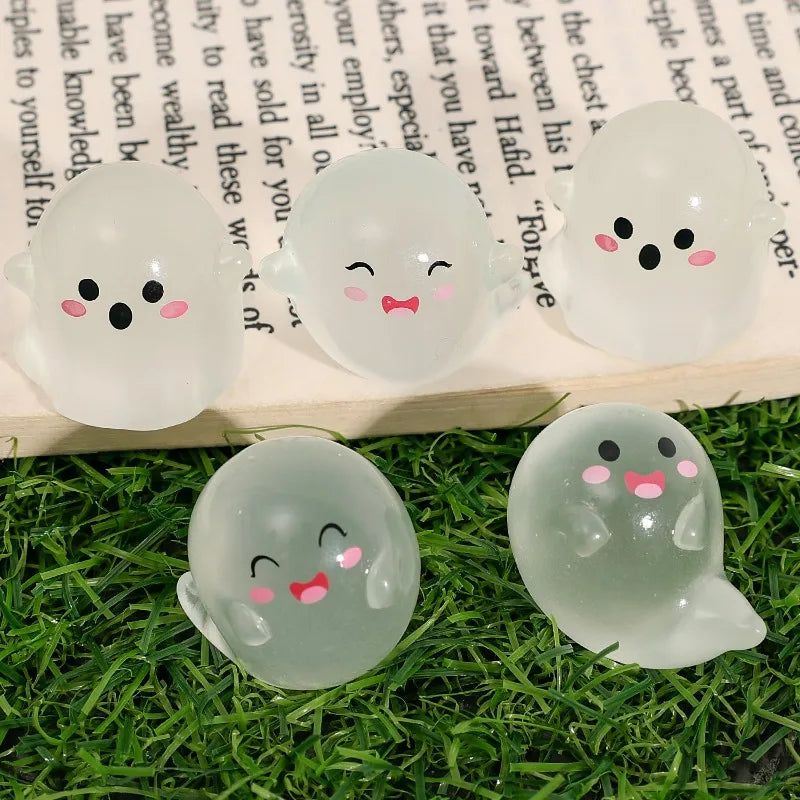 Halloween Luminous Ghost Micro Landscape Ornaments Set - Cute Resin Figurines