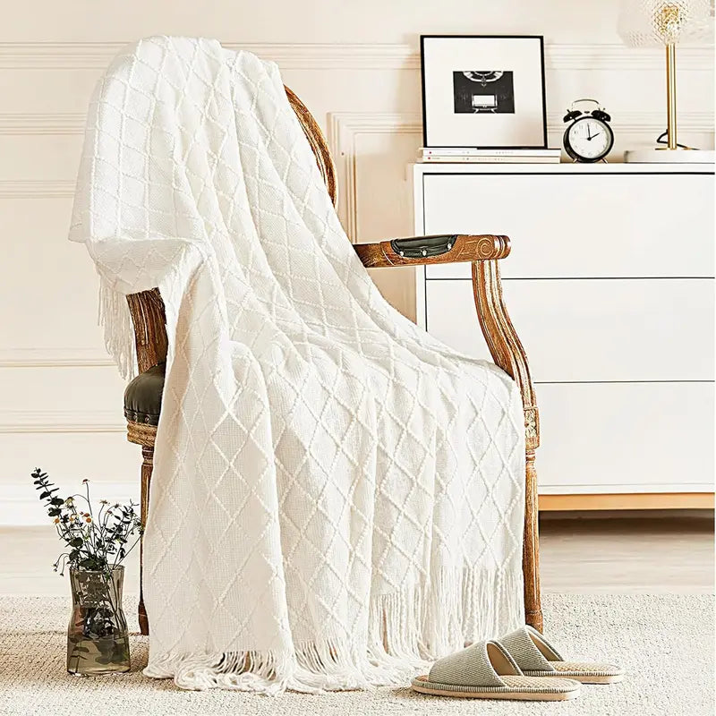 Knitted Throw Blanket Cozy Soft Warm Wool-Feel with Tassels for Couch & Home