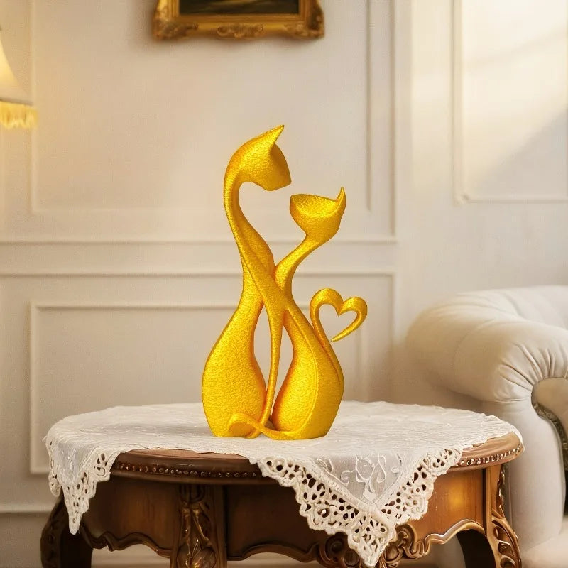 Elegant Cat Sculpture Ornament - Heart-Shaped Retro Home Decor Gift
