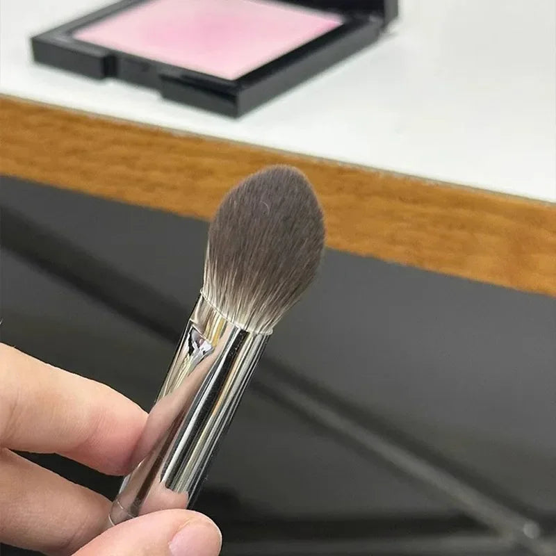 Peach Heart Blush Brush for Face Makeup, Fluffy Concealer & Powder Brush, Multi-Purpose Tool with Handle Color Options