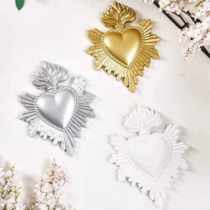 Resin Flame & Heart-Shaped Wall Hanging Decor - Handcrafted Art for Home