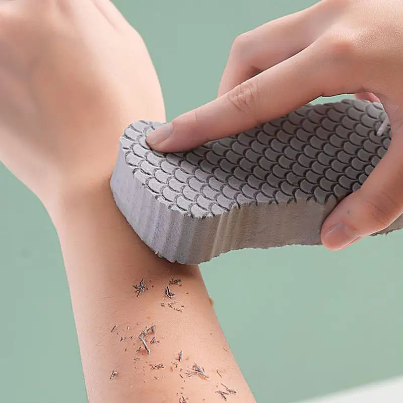 Exfoliating Bath Sponge Scrubbing Tool for Deep Cleansing and Skin Care