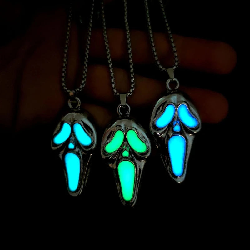 Halloween Skull Mask Pendant with Glowing Effect – Family Party Accessory, Multiple Colors