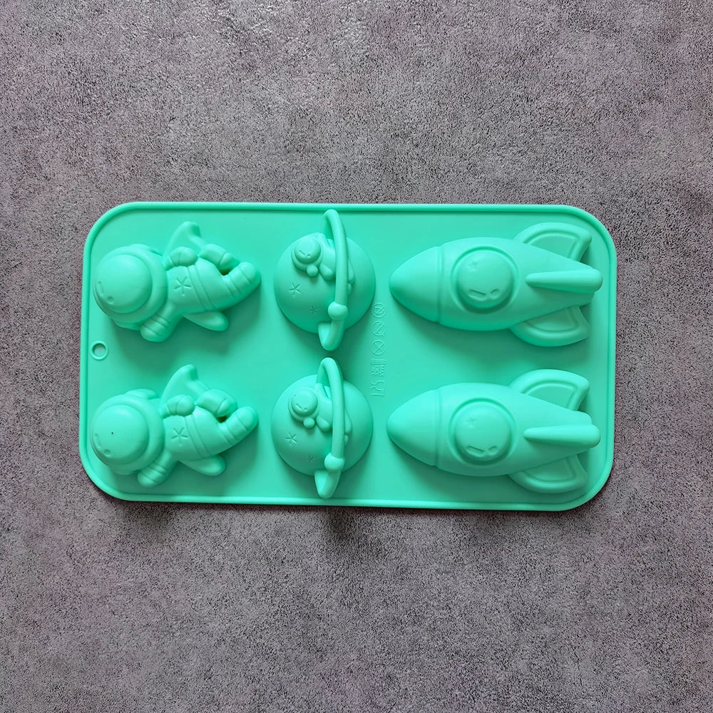 Creative Rocket Astronaut Silicone Mold for Cakes and Desserts - Multiple Colors