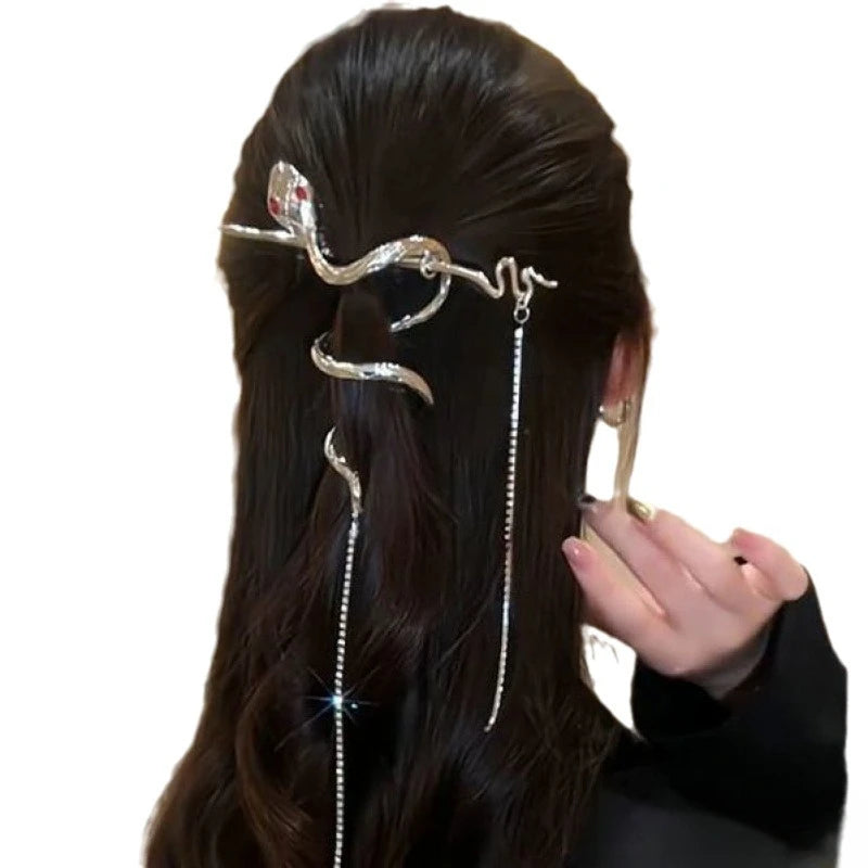 Entangled Snake Tassel Hairpin for Women with Coiled Design - Stylish Hair Accessory