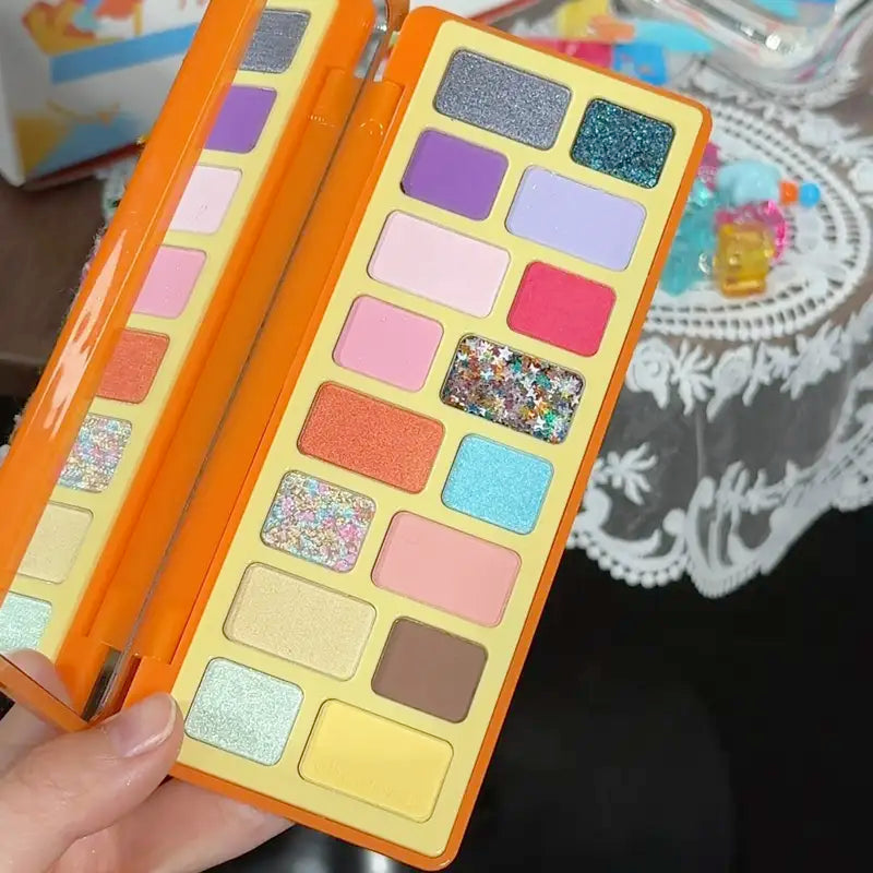 Vibrant Matte Eyeshadow Palette with 16 Colors - Long Lasting Makeup Set