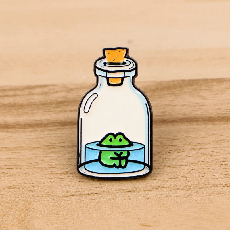 Cute Frog Enamel Pin Animal Brooch Lapel Pin Badge for Backpack Clothing