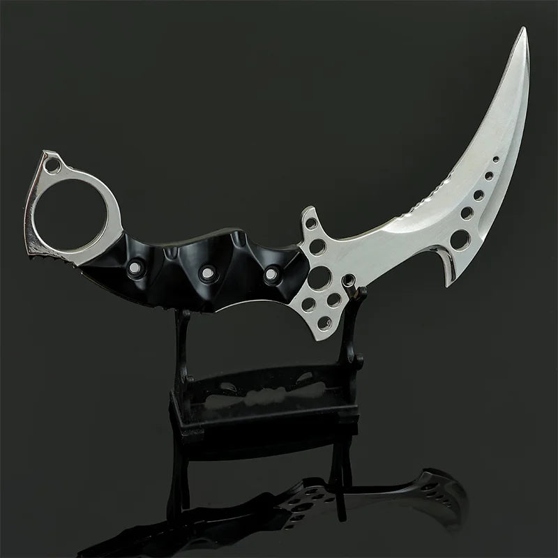 18cm Mechanical Claw Knife Model Toy - Metal Craft Ornament for Cosplay & Outdoor Play