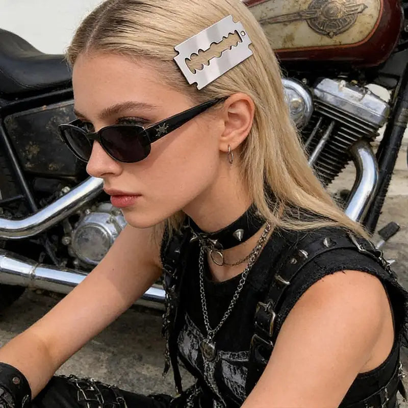 Simulated Acrylic Razor Blade Hair Clips - Punk Y2K Side Accessories for E-Girls & Streetwear