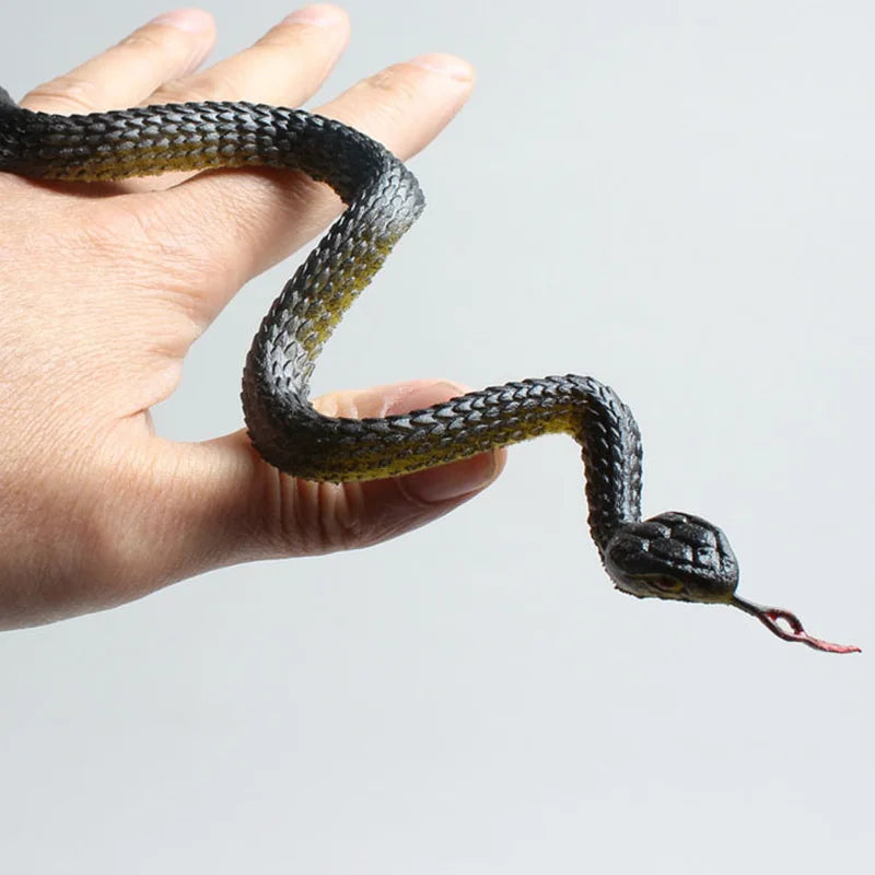 Fake Snake Prank Toy Rubber Anaconda Halloween Party Trick Accessory 22cm