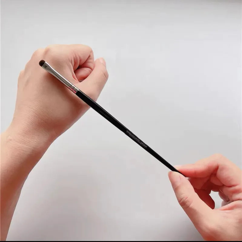 Precision Eyeshadow Makeup Brush Set with Tapered Pony Hair - Multiple Handle Colors
