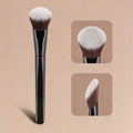 Angled Blush Brush - Soft Fiber Hair for Natural Makeup Application, Suitable for Beginners