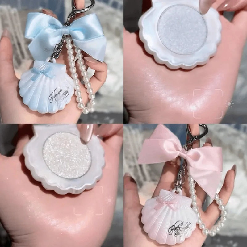 Cute Heart-Shaped Powder Compact with Blush & Highlighter - Portable Makeup Decor