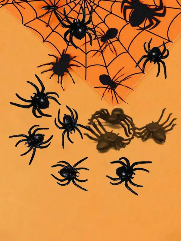 Realistic Plastic Spider Toys Halloween Prank Props - Small Size, Pack of 20/50