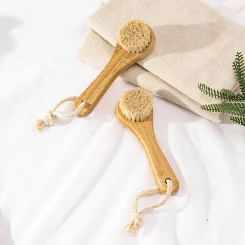 Wooden Facial Cleansing Brush for Exfoliating and Pore Cleaning