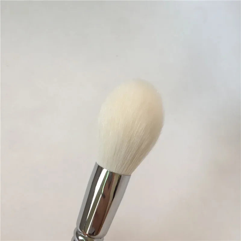 Premium Face Definer Makeup Brush - Tapered Powder & Contour Brush