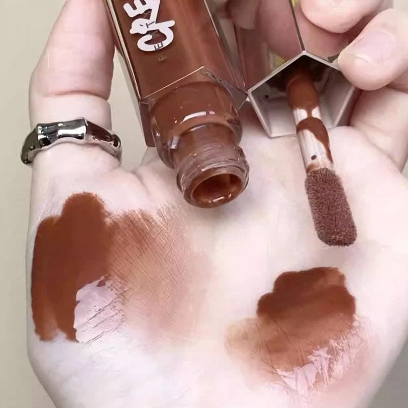 Multicolor Lip Gloss with Shine and Glitter - Lip Plumper Makeup for Beginners