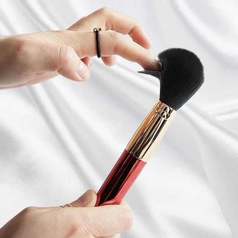Electric Makeup Brush for Flawless Blending and Contouring - Wireless, Interchangeable Heads