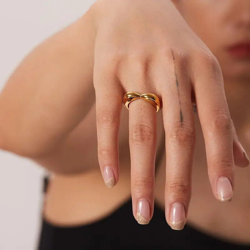 Waterproof Stainless Steel Heart Ring for Women - Stylish Non-Fading Jewelry