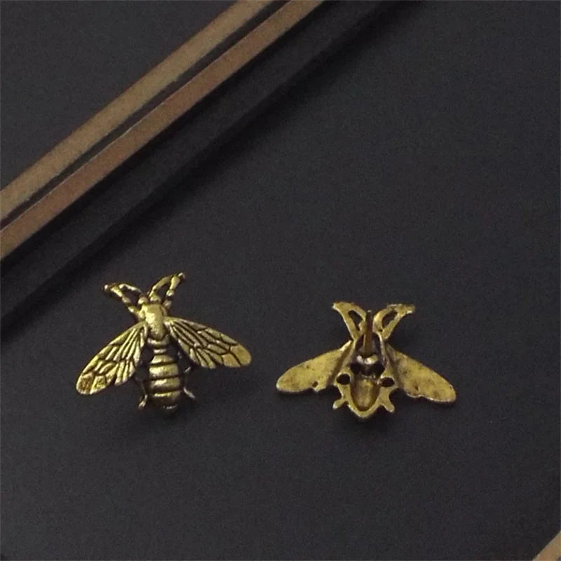Vintage Bee Brooch Pin for Men Women Retro Animal Jewelry Accessory Gift