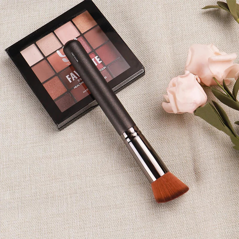 Professional Makeup Brush No. 131 Oblique Flat Foundation Brush Brown Soft Fiber Hair