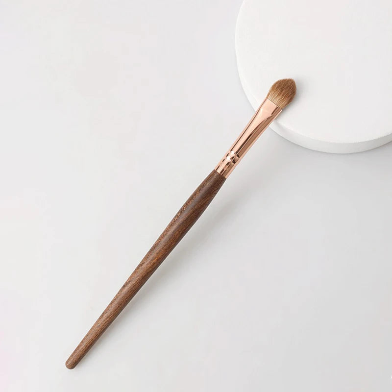 Heart-Shaped Eye Shadow Brush - Natural Sable & Lynx Hair Makeup Tool with Rosewood Handle
