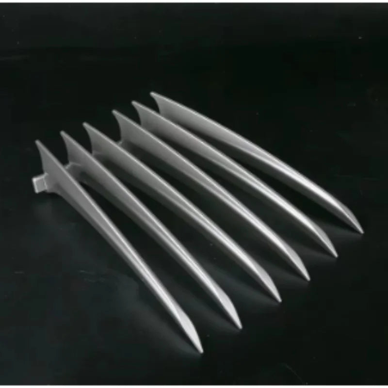 25cm Wolverine Claws Cosplay Prop - Realistic Plastic Wolf Claws for Halloween & Role Play