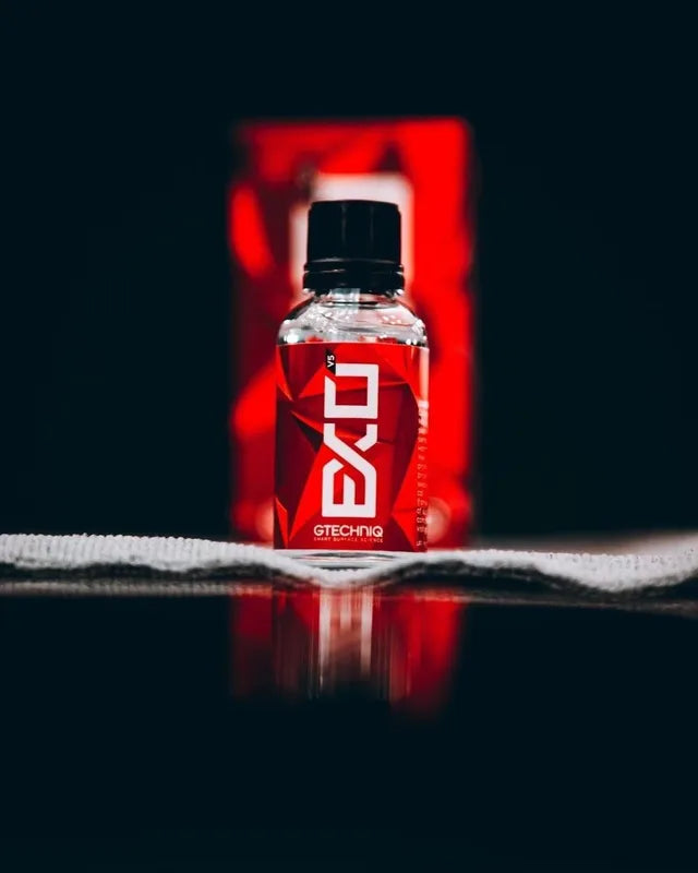 Hydrophobic Coating for Car Paint - Ultra Durable Water-Repellent Glass Sealant