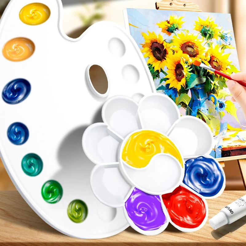 Reusable Plastic Painting Palette for Artists and Art Enthusiasts