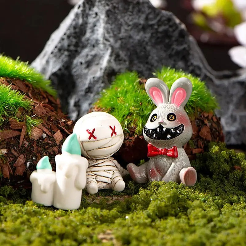 Halloween Miniature Figurine Set - Spider Bat Skull Rabbit Pranky Decor