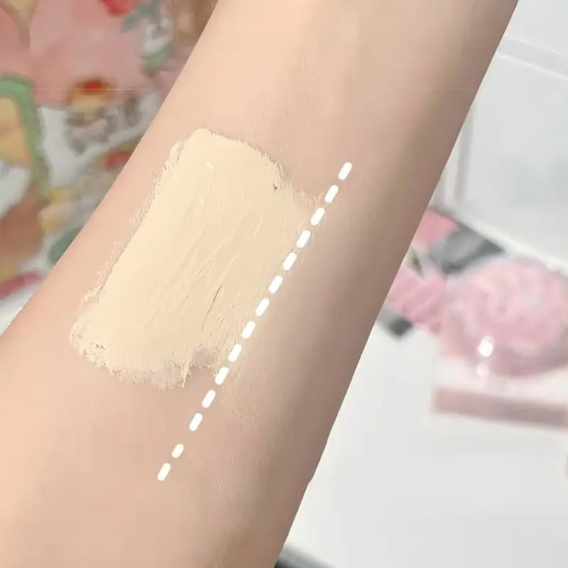 Moisturizing Air Cushion BB Cream with Oil Control & Brightening - Light Shade
