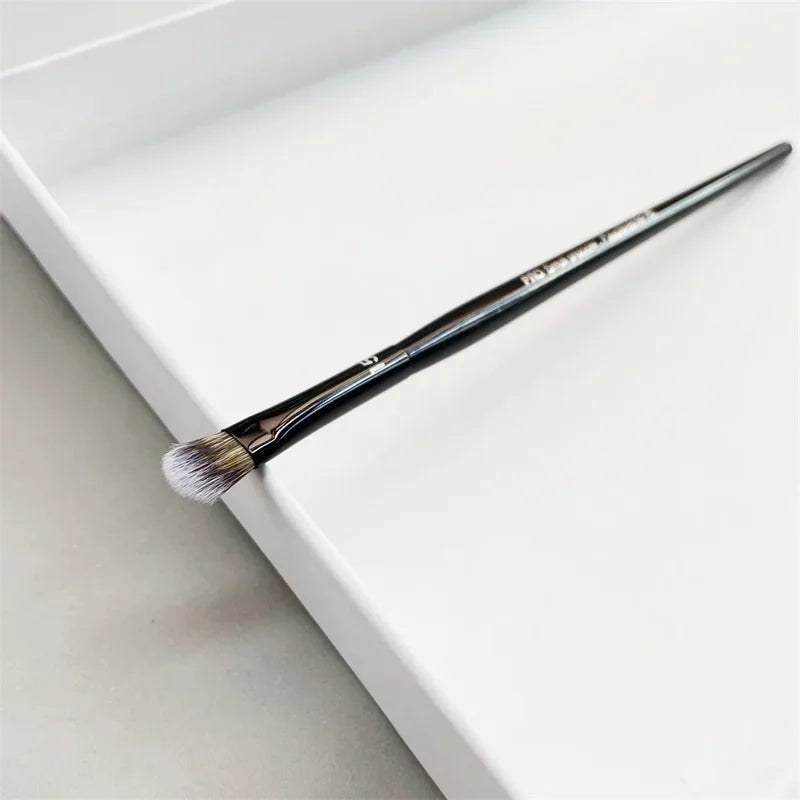 Pro Eyeshadow Brush #15 - Small Tapered Makeup Brush for Precise Lid Application