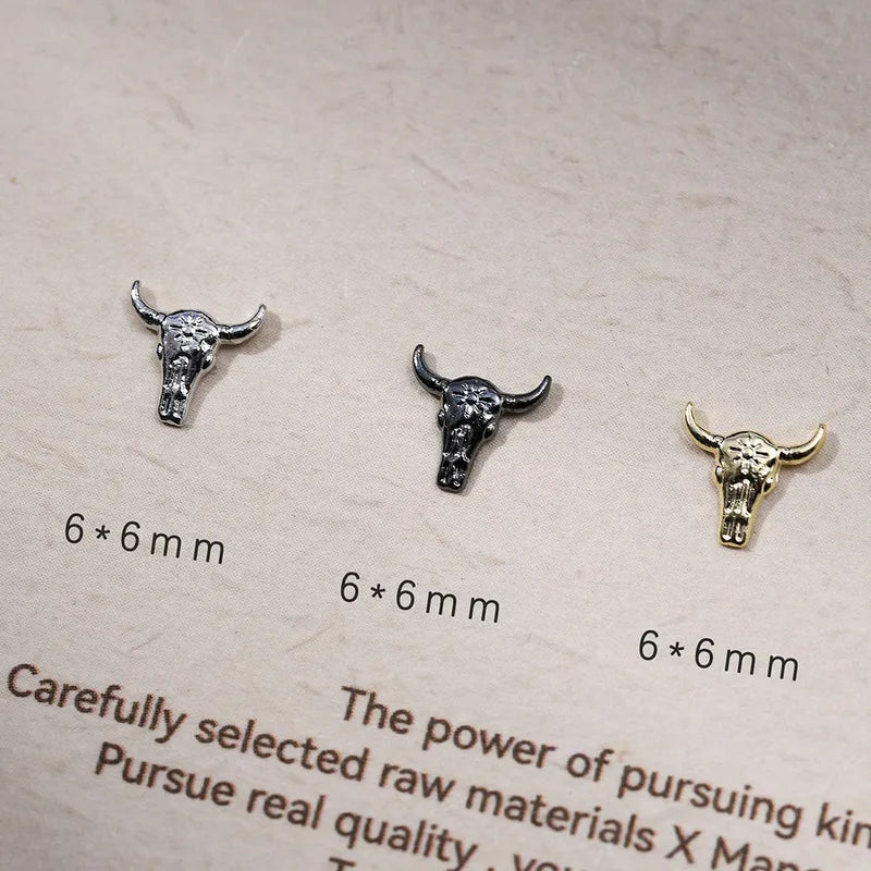 30pcs Mixed Bull Head Nail Decorations for Manicure Halloween Western Nail Art