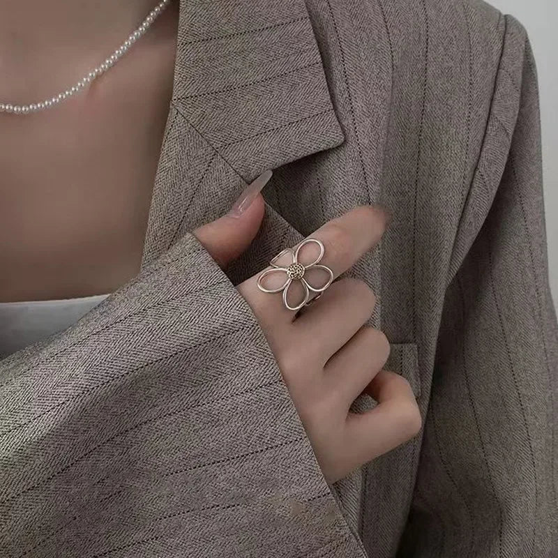 Simple Daisy Flower Ring for Women - Personalized Daily Jewelry Gift