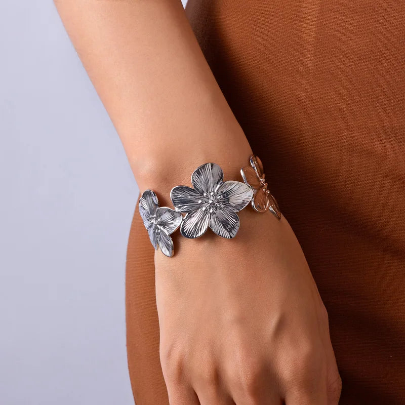 Adjustable Hollow Flower Butterfly Cuff Bracelet for Women - Gold Plated Jewelry