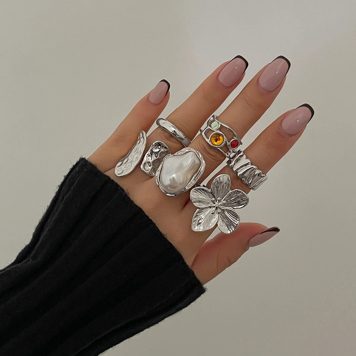 Elegant Irregular Metal Flower Open Rings Set with Imitation Pearls for Women