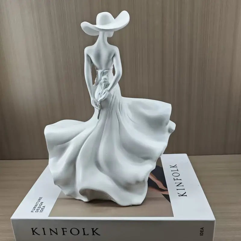 Modern Woman Resin Figurine Art Sculpture - Home Decor for Living Room & Office