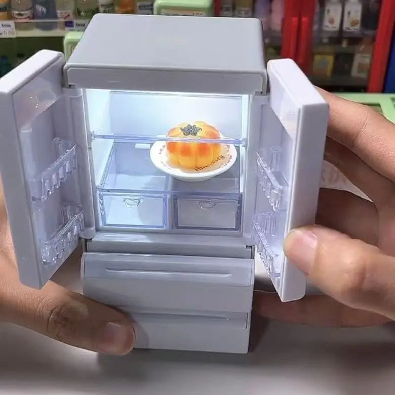 Light-Up Mini Double-Door Refrigerator Dollhouse Model for Pretend Play - 1:12 Scale Food Scene Decoration