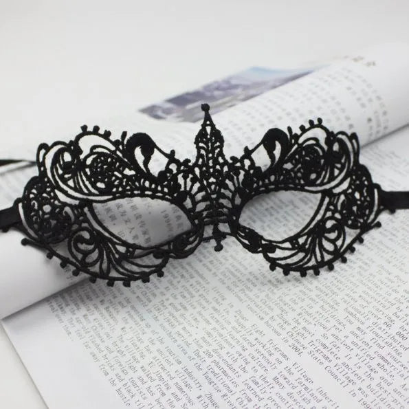 Elegant Lace Mask for Parties and Events - Carnival, Masquerade, Wedding Accessory