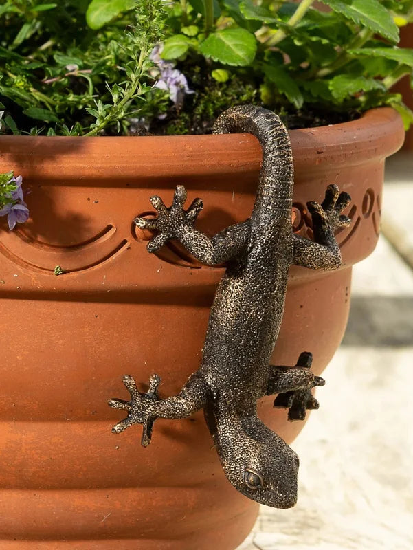 Gecko Hanging Plant Planter Figurine for Patio Garden Decor