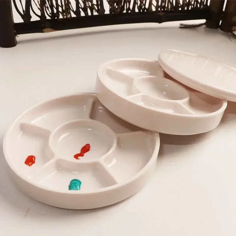 Multifunctional Round Paint Palette with Lid for Acrylic and Watercolor Artists