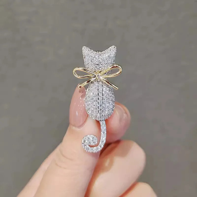 Cute Rhinestone Cat Brooch for Women Animal Jewelry Gift