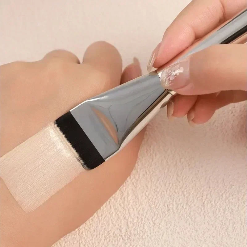 Lightweight Face Contour Brush Flat Makeup Brush for Foundation and Blending