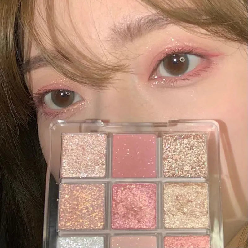 Colorful Eyeshadow Palette with Matte & Shimmer Shades - 9 Color Varieties