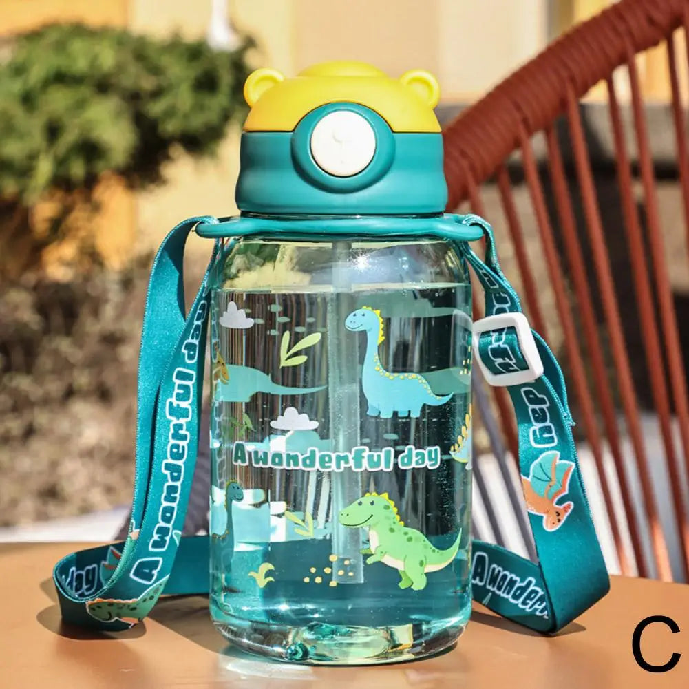 Kids Water Bottle with Straw Leakproof 650ml Outdoor Portable Children's Drink Cup