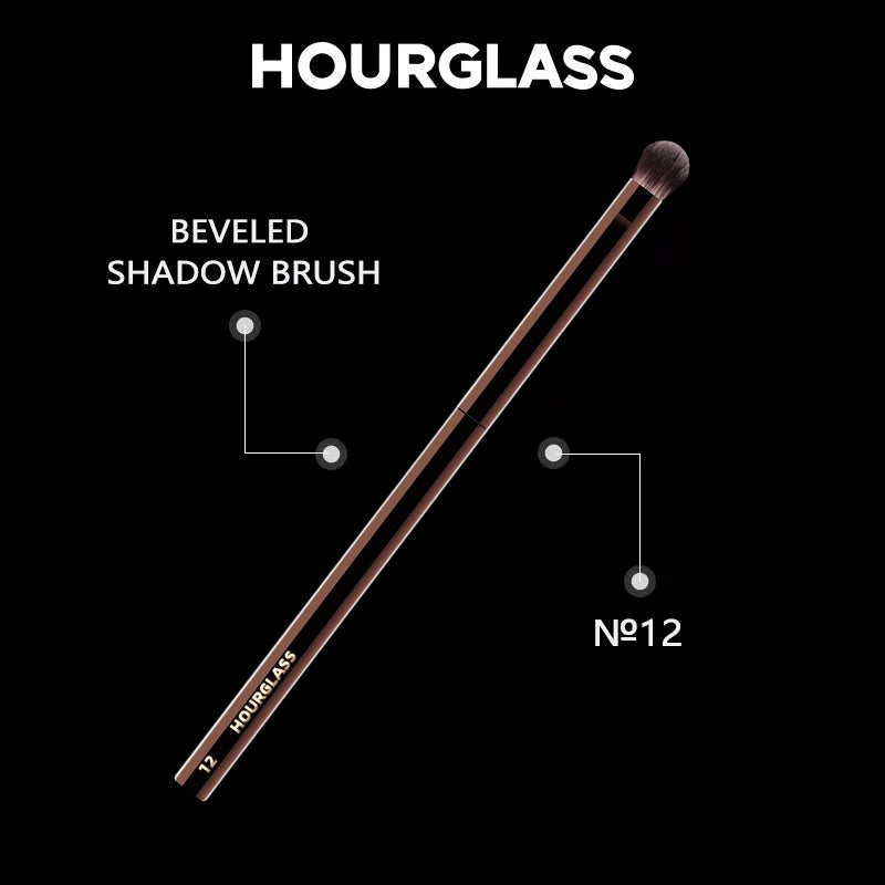 Eye Shadow Brush No.12 Beveled Makeup Brush Soft Skin-Friendly Fiber Hair Single Eye Makeup Tool
