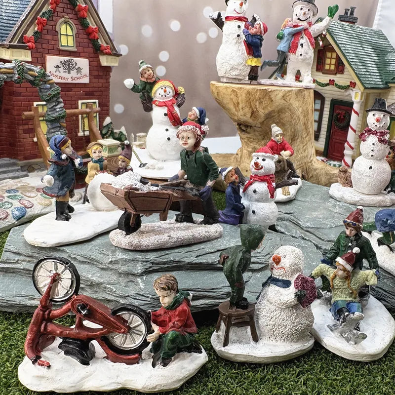 Holiday Figurines & Miniatures Decor - Handcrafted Resin Sculptures for Desk and Sand Tables