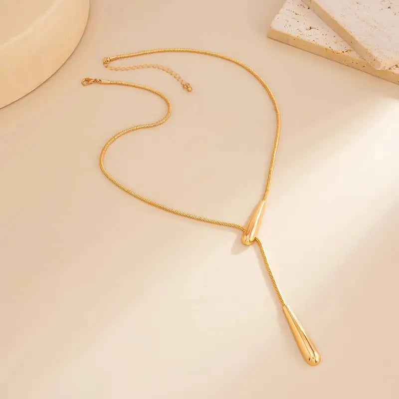 Trendy Punk Metal Waterdrop Pendant Necklace for Women, Simple Chain Jewelry